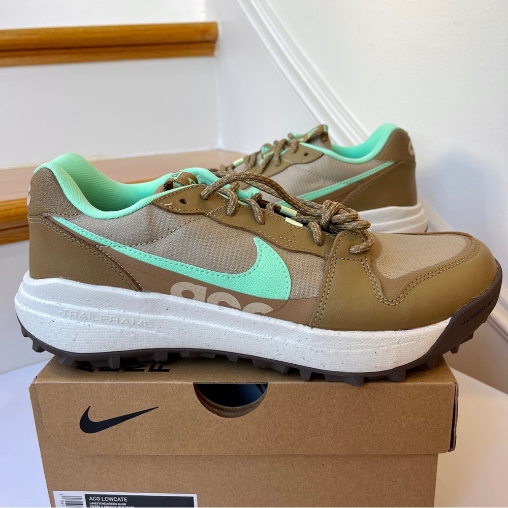 NWT Nike ACG Lowcate Athletic Trail Shoes Unisex Green / Brown